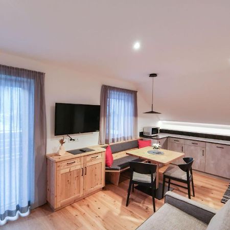 Messna Living Apartment Riscone Luaran gambar